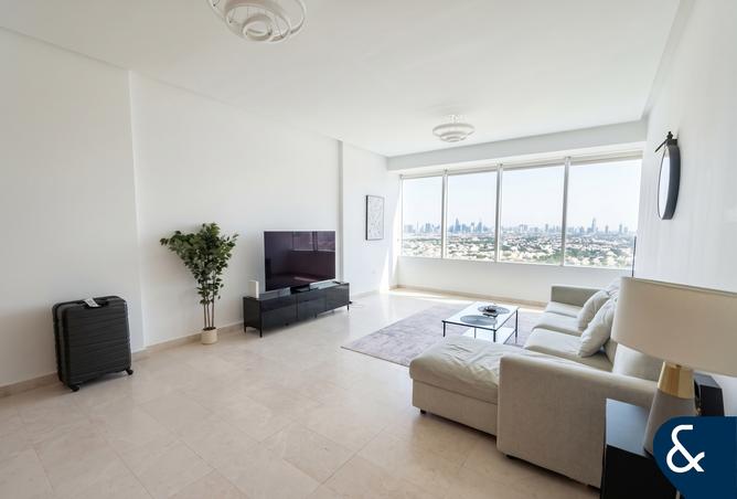 High Floor I Meadows Facing I Rented