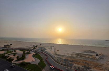 Apartment - 3 Bedrooms - 3 Bathrooms for rent in Corniche Tower - Ajman Corniche Road - Ajman