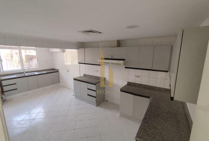 حديقة خاصة كبيرة | غرفة الخادمات | فسيح