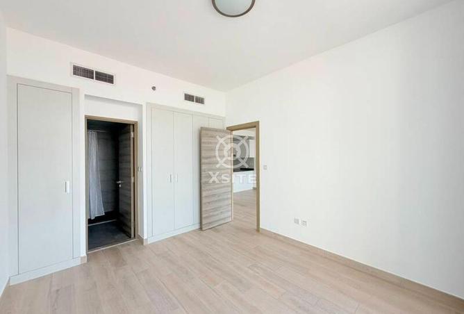 Modern 1 BR| Pool View|Ready to Move photo 3