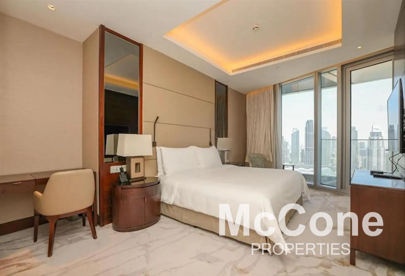 Middle Series | Burj Khalifa View | Vacant photo 7