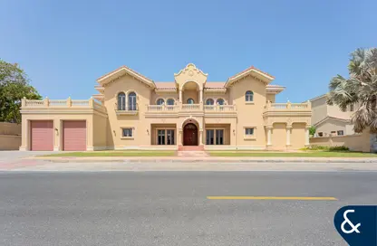 Villa - 7 Bedrooms - 7 Bathrooms for rent in Signature Villas Frond E - Signature Villas - Palm Jumeirah - Dubai