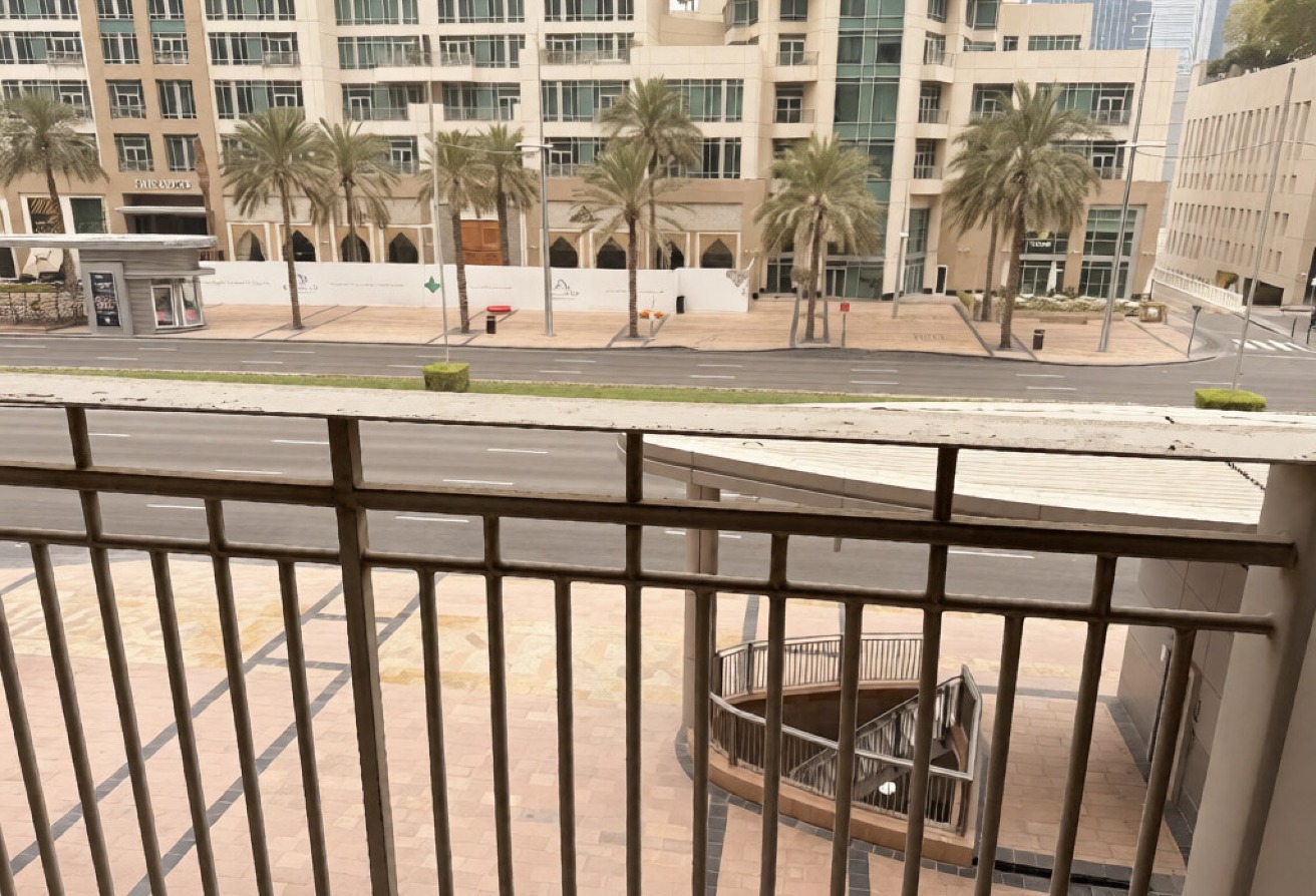 Studio apartment in Standpoint Tower 2, second photo