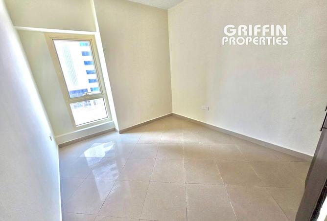 2BED | UNFURNISHED | FAMILY FRIENDLY BUILDING photo 2