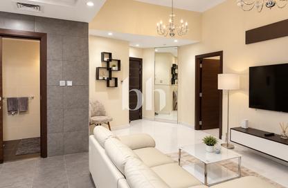 Apartment - 1 - 2 for rent in Cayan Tower - Dubai Marina - Dubai