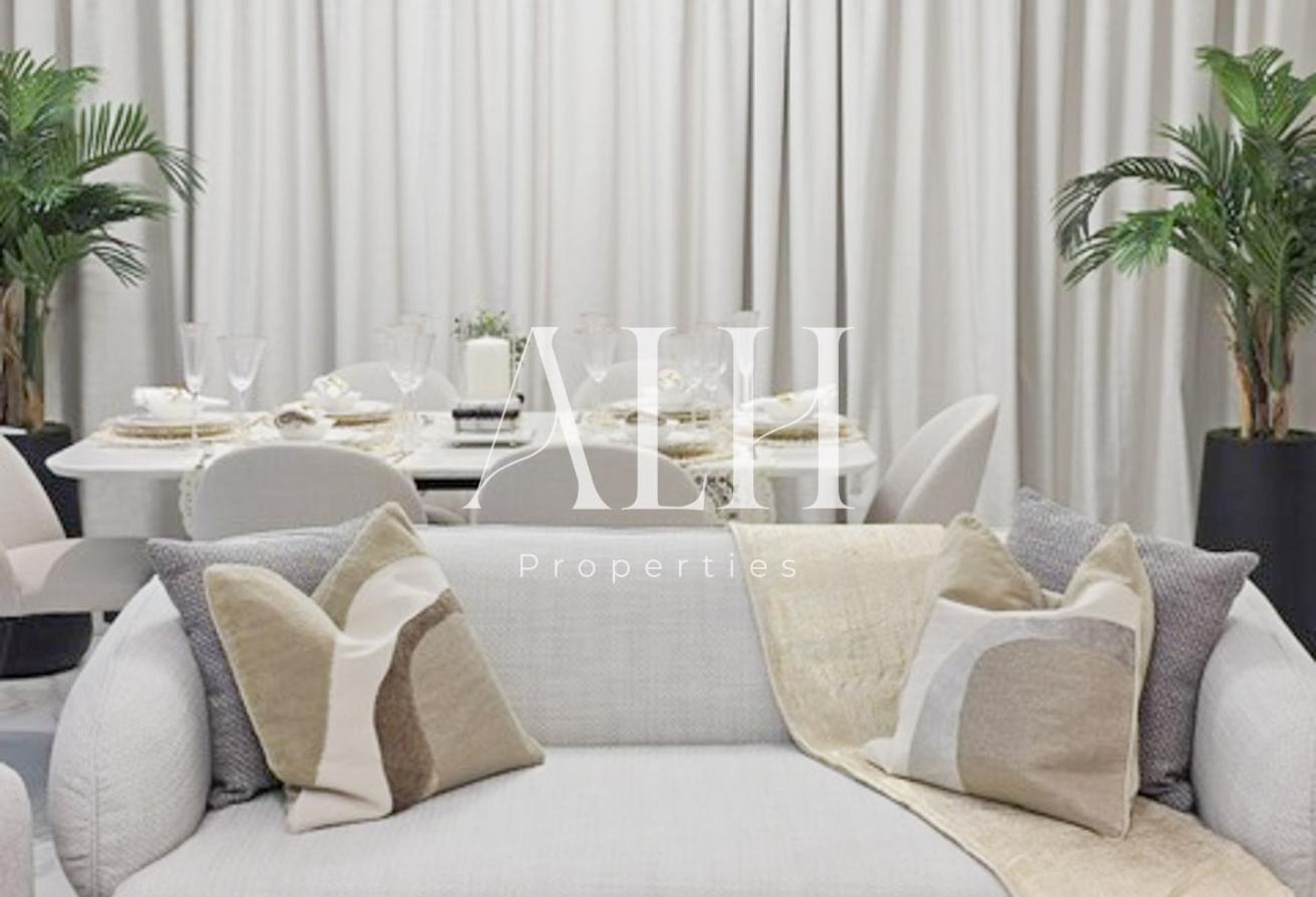 Luxuriously Furnished 4BR | Lagoon & Skyline Views photo 6