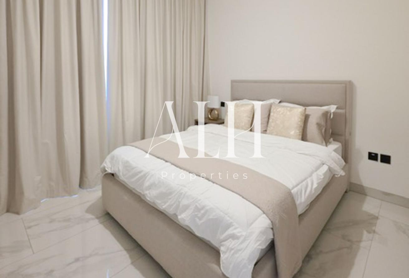 Luxuriously Furnished 4BR | Lagoon & Skyline Views photo 11