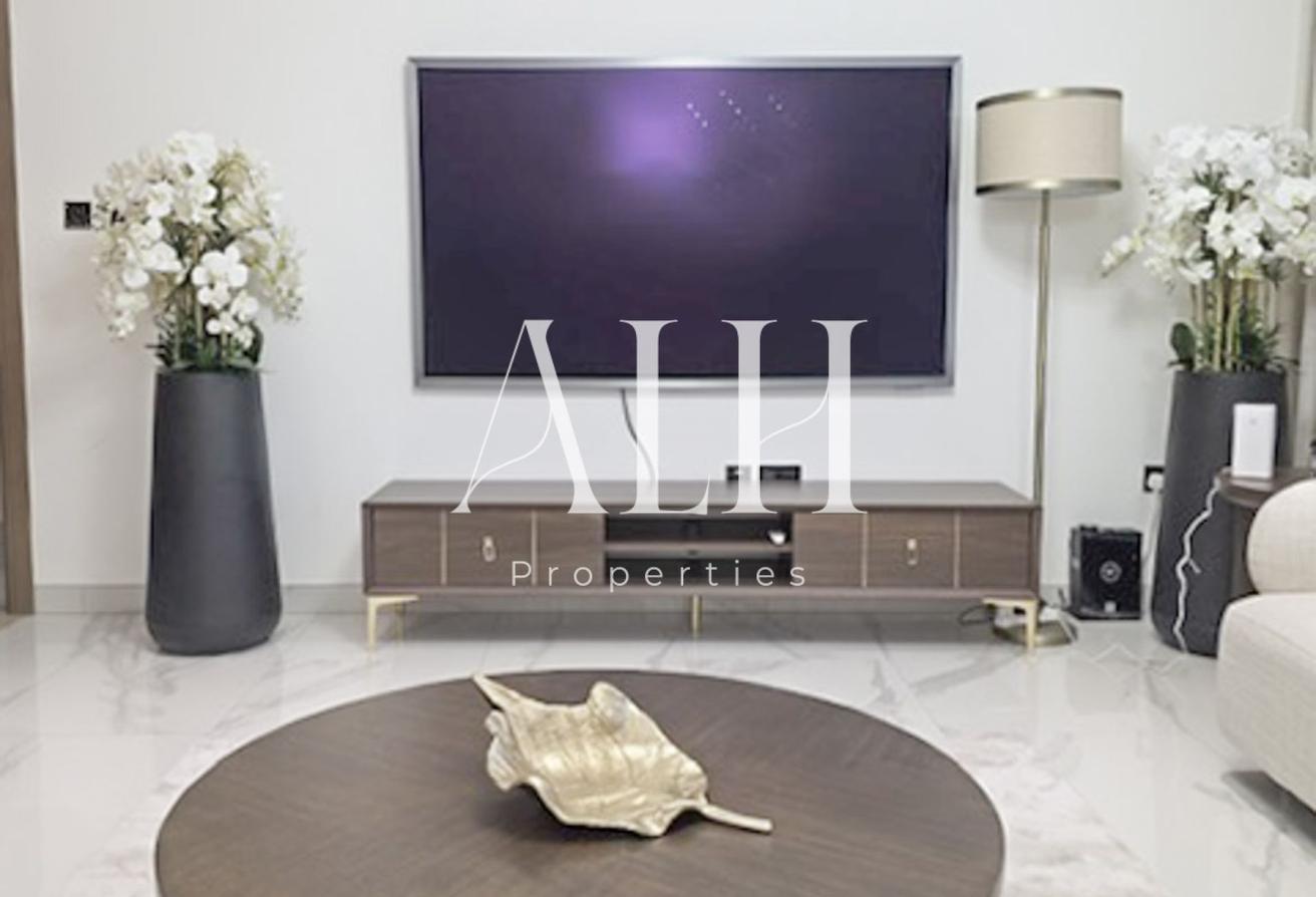 Luxuriously Furnished 4BR | Lagoon & Skyline Views photo 17