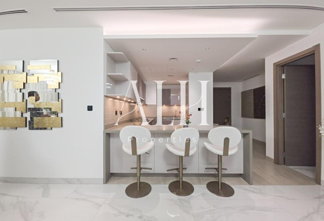 Luxuriously Furnished 4BR | Lagoon & Skyline Views photo 9