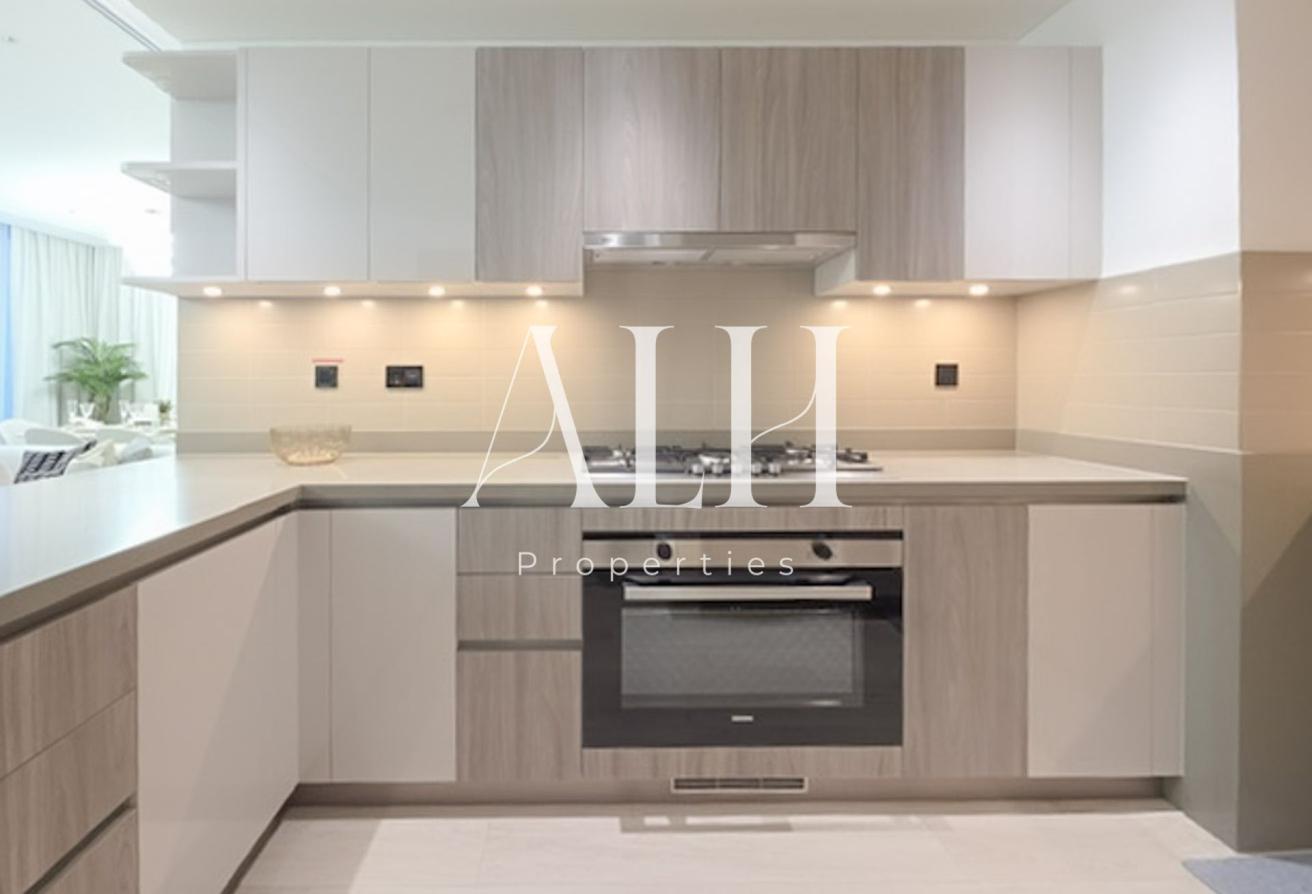 Luxuriously Furnished 4BR | Lagoon & Skyline Views photo 7