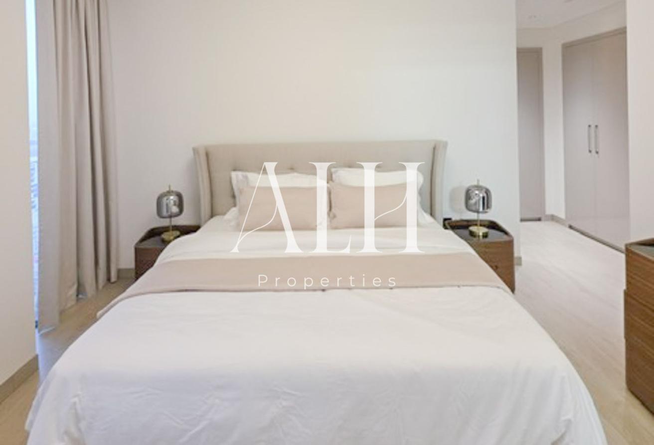 Luxuriously Furnished 4BR | Lagoon & Skyline Views photo 10