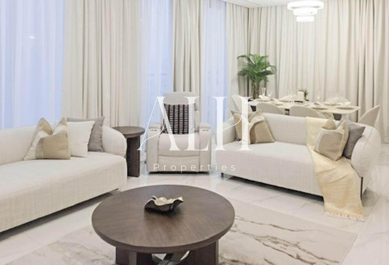 Luxuriously Furnished 4BR | Lagoon & Skyline Views photo 3
