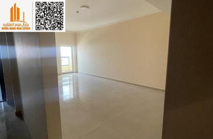 Apartment - 3 Bedrooms - 3 Bathrooms for rent in Al Jurf 2 - Al Jurf - Ajman Downtown - Ajman