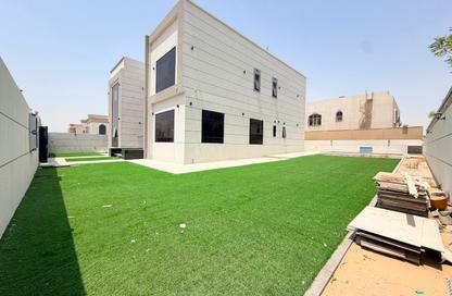 Villa - 5 - 7 for sale in Al Hooshi Villas - Hoshi - Al Badie - Sharjah Villa - 5 - 7 for sale in Al Hooshi Villas - Hoshi - Al Badie - Sharjah