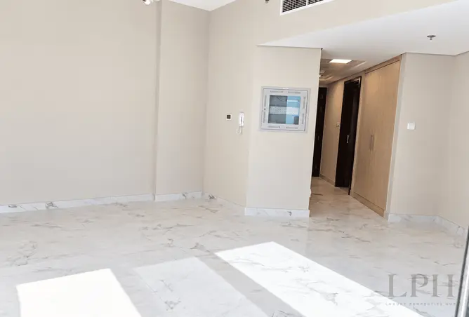162814177 - Property Image 2