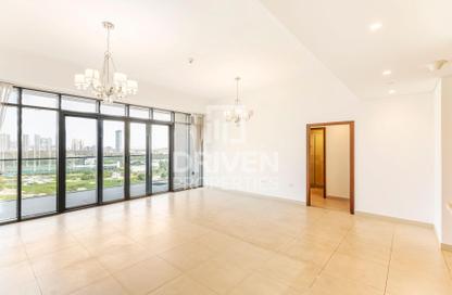 Apartment - 3 Bedrooms - 4 Bathrooms for rent in Vida Residence 1 - Vida Residence - The Hills - Dubai