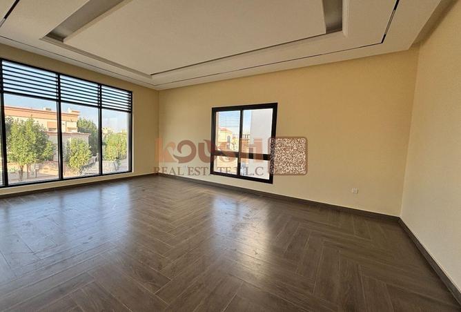 64410302 - Property Image 2