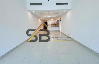 Apartment - 2 Bedrooms - 3 Bathrooms for rent in Saleh Building - Al Jaddaf - Dubai