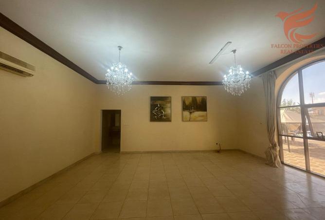 57390870 - Property Image 2