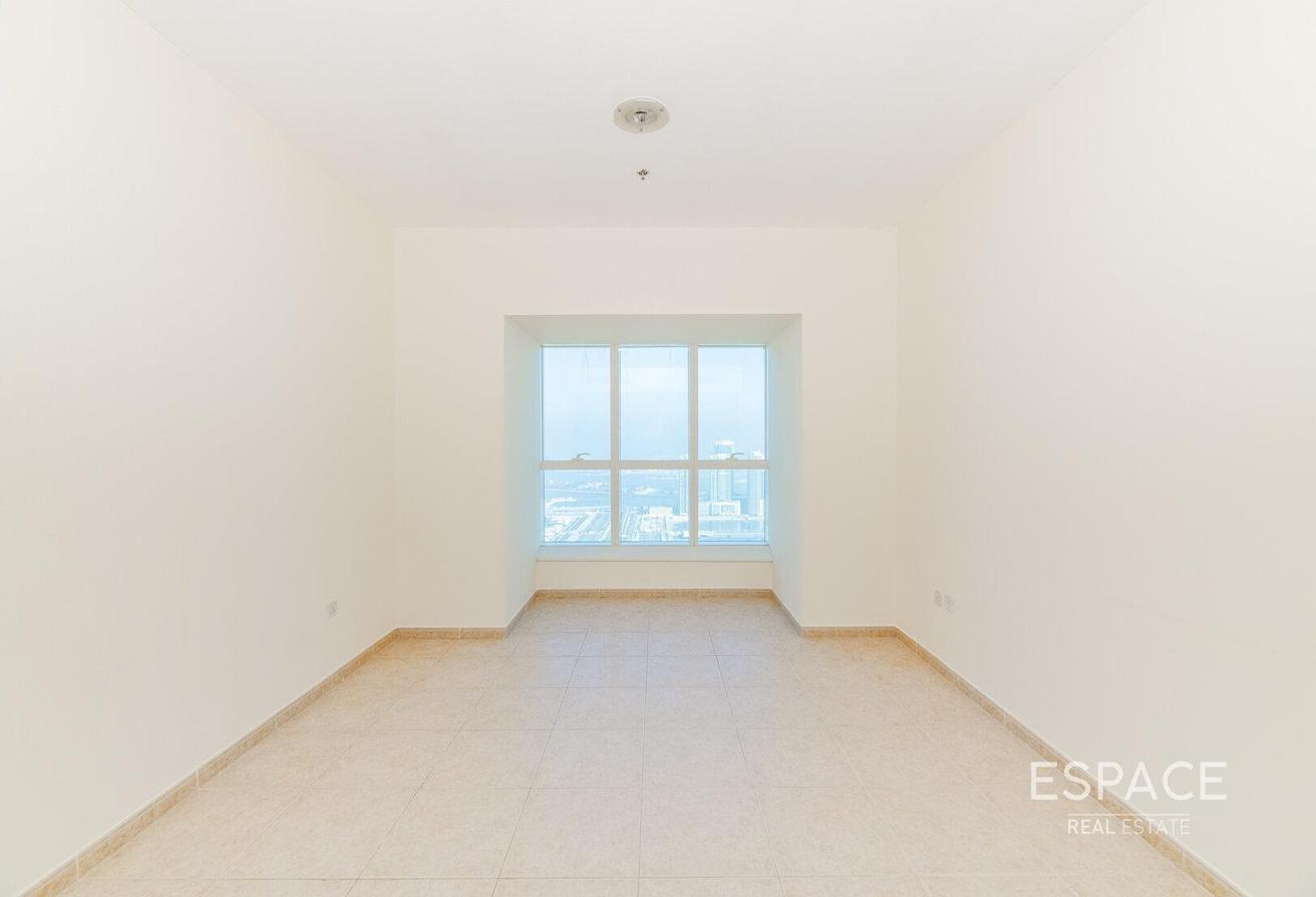 Full Sea View | High Floor | Unfurnished photo 3
