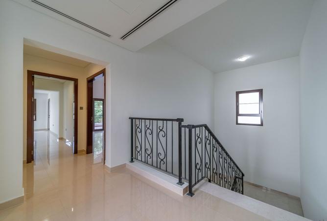 Lavish Living in Bloom Gardens! Direct from Owner! — photo 3
