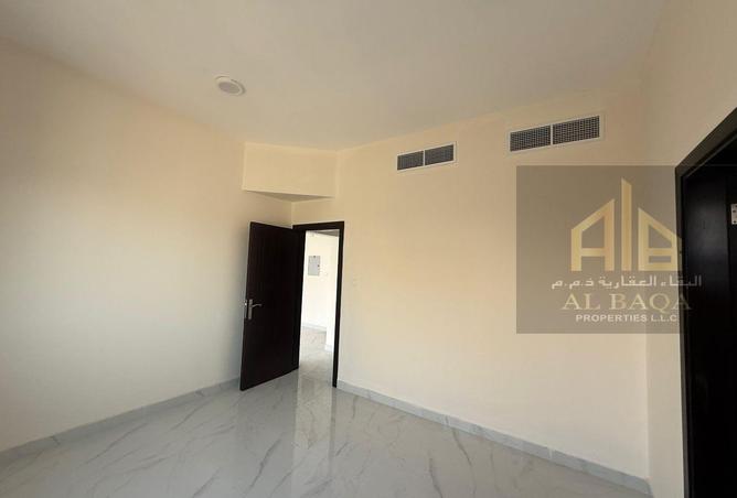 67820661 - Property Image 3