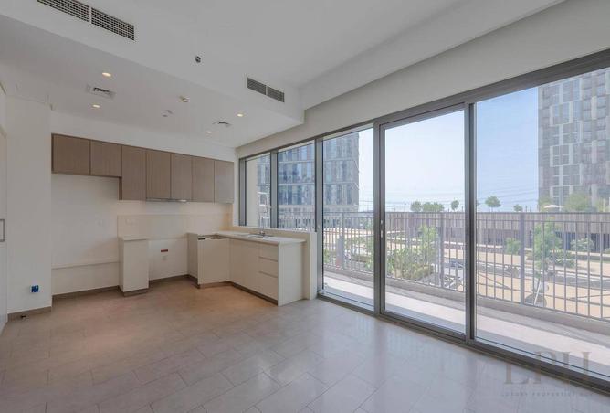 Corner Unit I Pool View I Low Floor