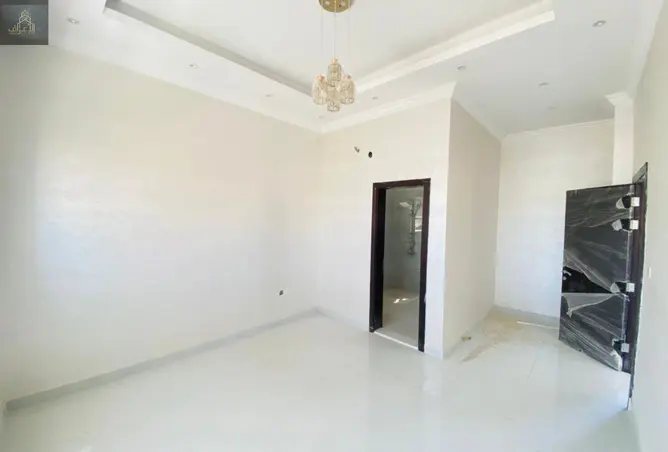105536110 - Property Image 2