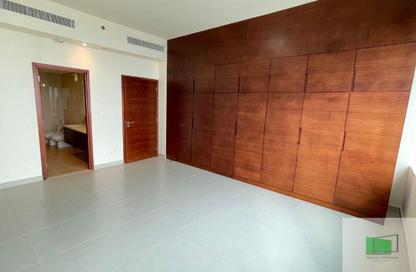 Apartment - 2 Bedrooms - 3 Bathrooms for rent in Nation Towers - Corniche Road - Abu Dhabi