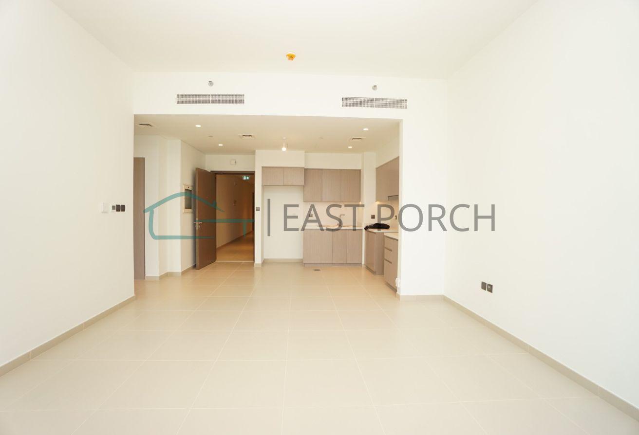 Well Maintained | High Floor | Ready Mid October photo 2