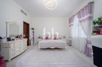 Villa - 5 Bedrooms - 7+ Bathrooms for sale in Western Residence South - Falcon City of Wonders - Dubai
