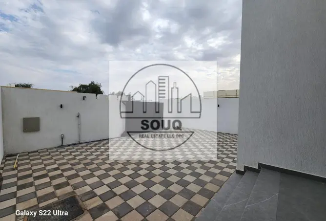 155519348 - Property Image 3