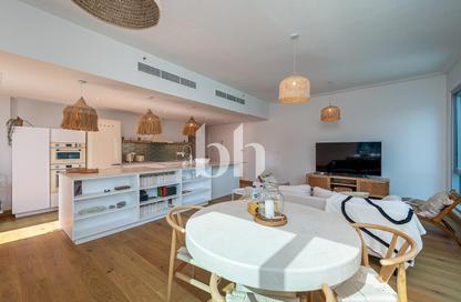 Apartment - 2 Bedrooms - 3 Bathrooms for rent in Aurora Tower - Marina Promenade - Dubai Marina - Dubai
