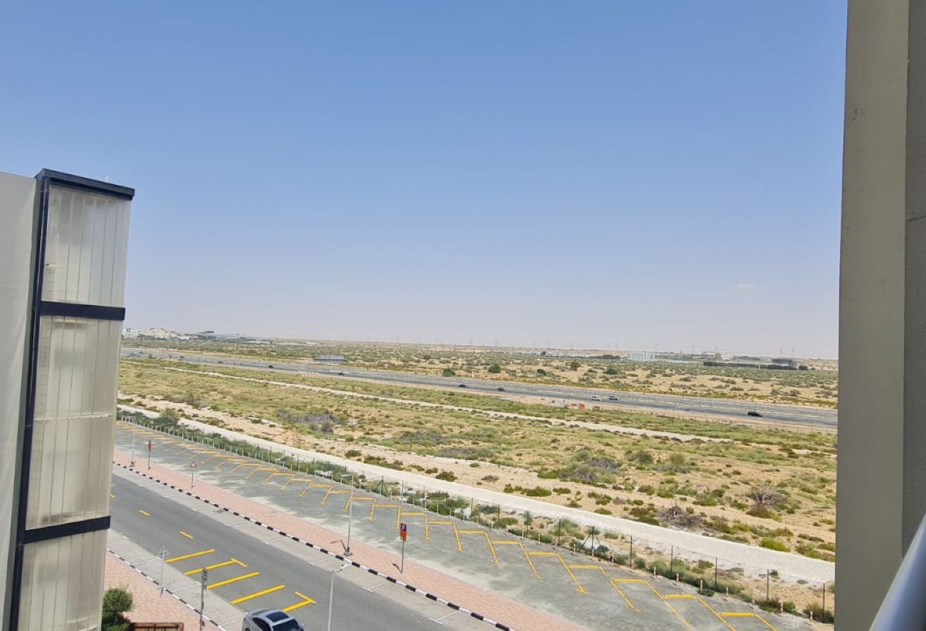 RENTED | INVESTOR DEAL | OPEN VIEWS gallery image