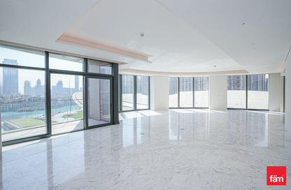 Apartment - 4 Bedrooms - 5 Bathrooms for rent in IL Primo - Opera District - Downtown Dubai - Dubai