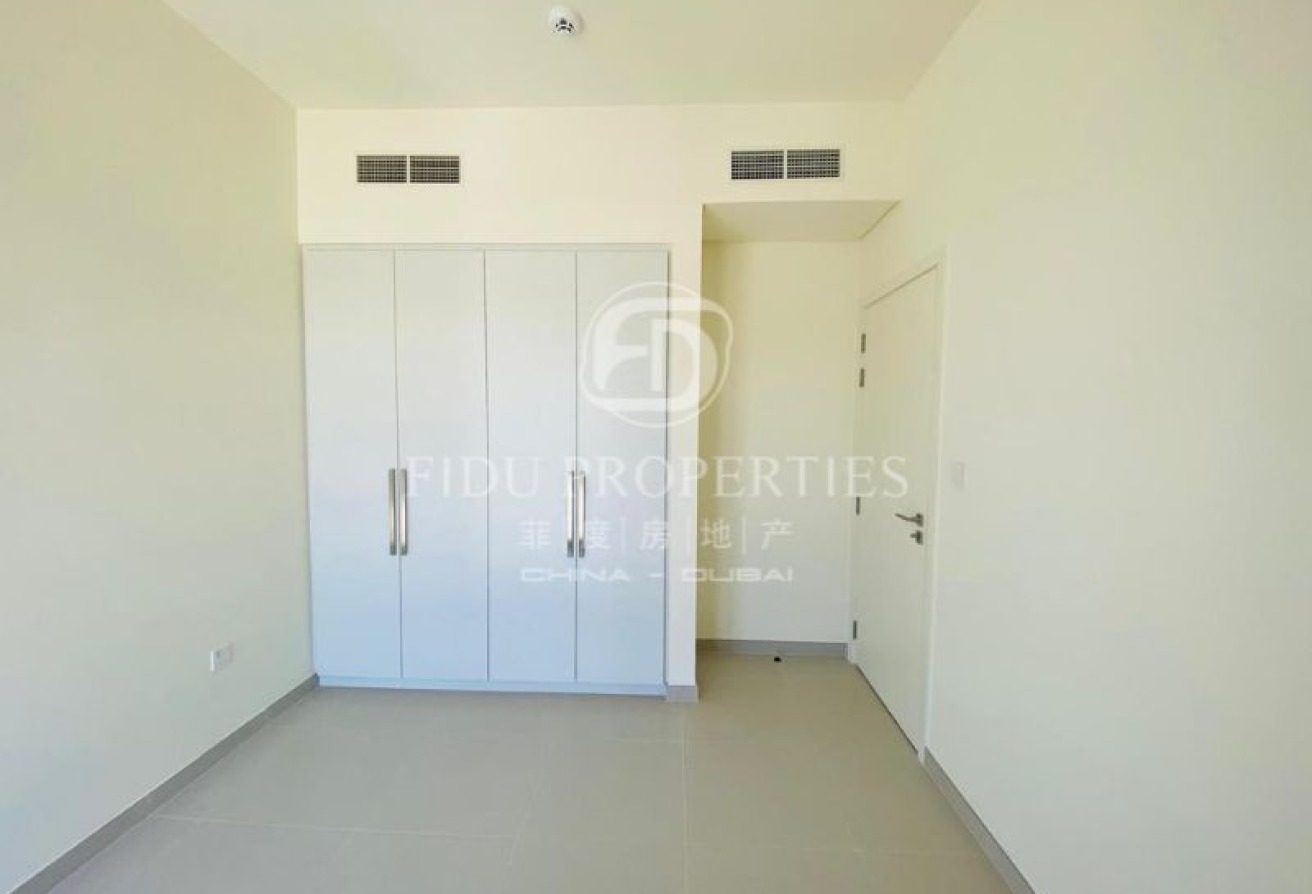 Single Row | Landscape | Near To Amenities