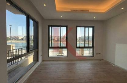 Villa - 5 - 6 for rent in Luluat Al Raha - Al Raha Beach - Abu Dhabi