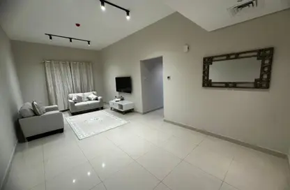 شقة - 2 غرف نوم - 2 حمامات للايجار في برج إس آر إس - الراشدية 1 - الراشدية - عجمان