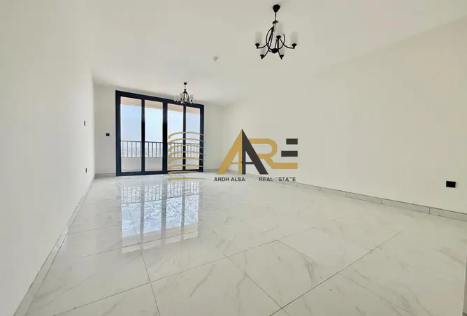 132069813 - Property Image 3