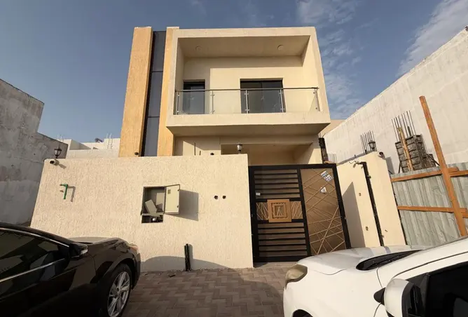 156486015 - Property Image 2
