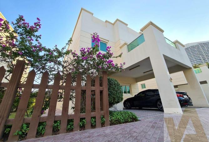 Amazing | Luxury Living | Huge garden