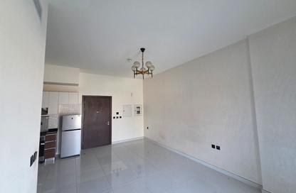 Apartment - Studio - 1 for rent in Lawnz by Danube Block 3 - Lawnz by Danube - International City - Dubai