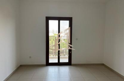 Apartment - 3 Bedrooms - 3 Bathrooms for rent in Zahra Breeze Apartments 3A - Zahra Breeze Apartments 3 - Zahra Breeze Apartments - Town Square - Dubai