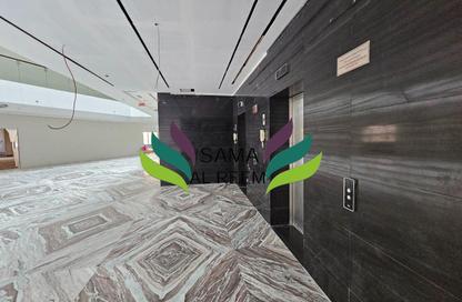 Shop - Studio - 1 for rent in Golden Gate - Oud Metha - Bur Dubai - Dubai
