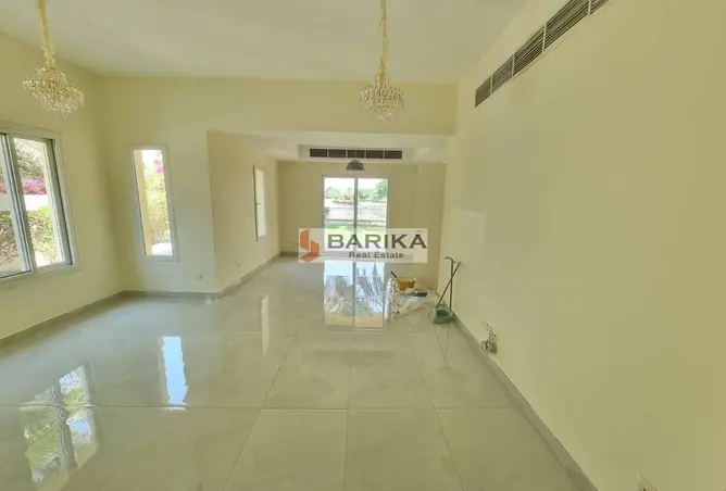 121100742 - Property Image 2
