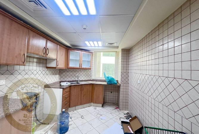 121982405 - Property Image 2