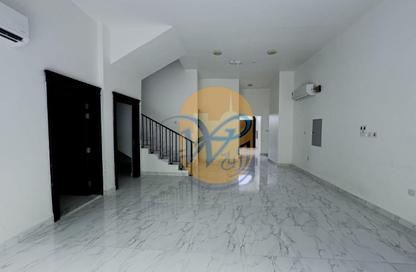 Villa - 3 Bedrooms - 4 Bathrooms for rent in Khuzam - Ras Al Khaimah
