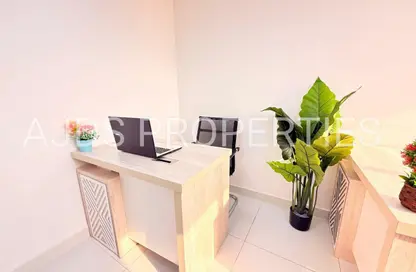 مكتب - غرفة نوم - 1 حمام للايجار في مبنى سيلفر هوم - هور العنز - ديرة - دبي