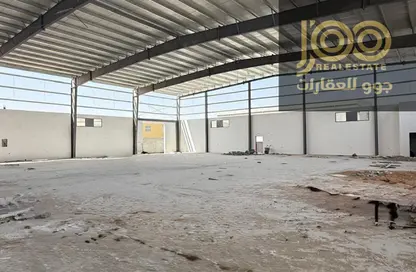 Warehouse - Studio - 2 Bathrooms for rent in Umm Al Thuoob - Umm Al Quwain