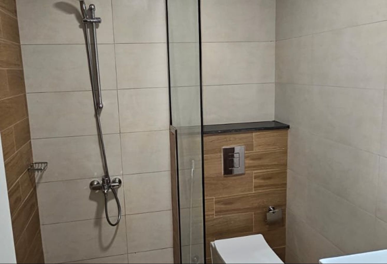 Fully Furnished 2BR | Big Balcony | Canal view